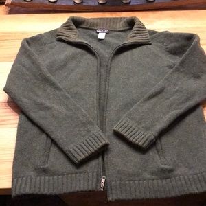 Patagonia Green Men’s Large Full Zip Sweater